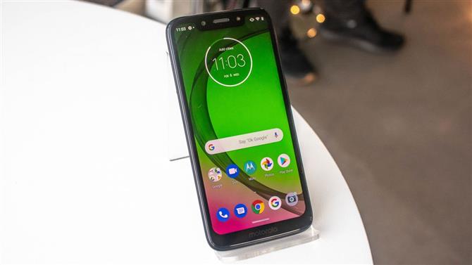 Moto G7 Play hands on review